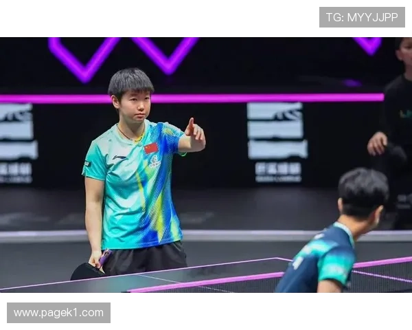 孙颖莎一天喝五杯冰美式，训练完直接睡地板