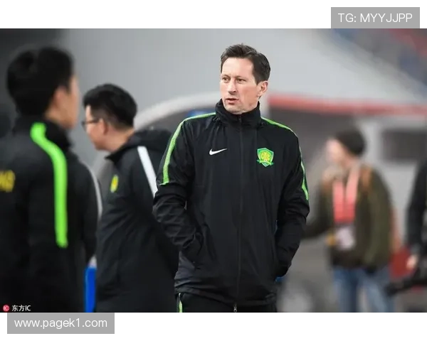 国安战术转型：双翼折损后控球体系承压，反击策略能否成破局关键